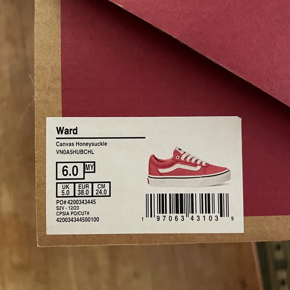 Vans Ward sneakers … NWT in the box … size 6 missy … PINK! - Picture 6 of 6